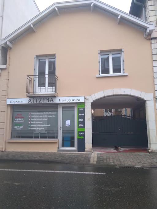 Mauleon Licharre: Au Coeur Du Pays Basque Apartment Exterior photo